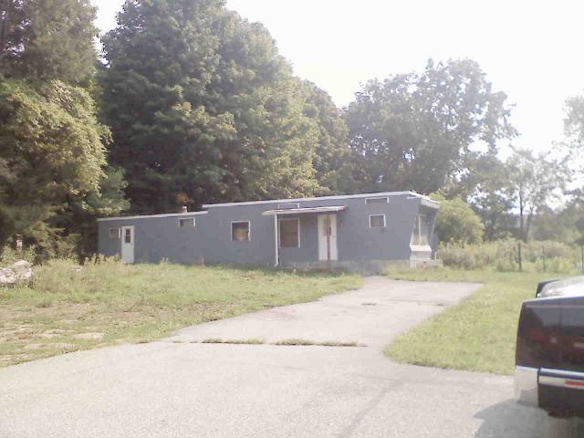 Building photograph for 21 OLD STATE RD